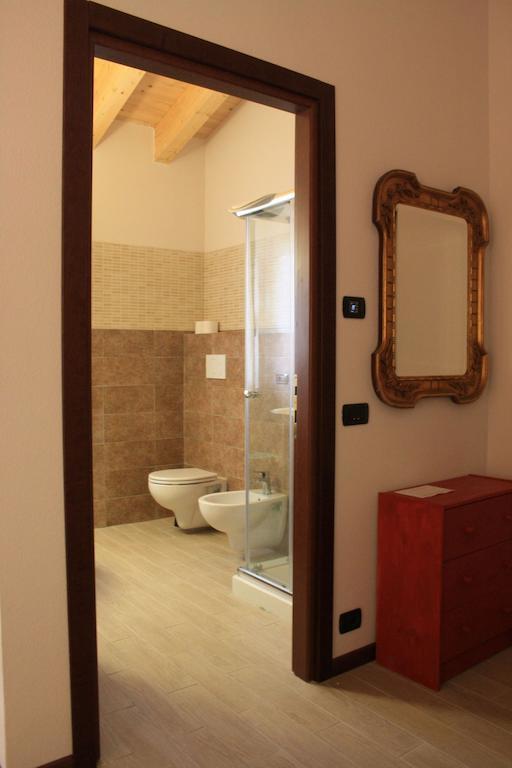 リヴェルガーロ Cascina Bosco Geroloヴィラ 部屋 写真